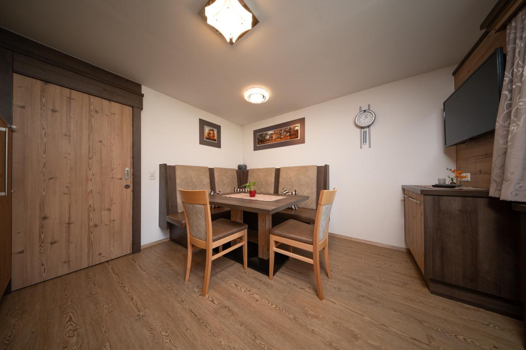 Haus Alexander Lägenhet Längenfeld Exteriör bild