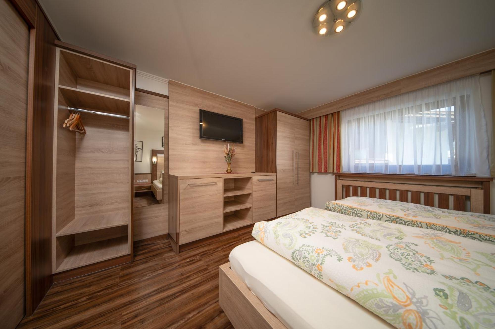 Haus Alexander Lägenhet Längenfeld Exteriör bild